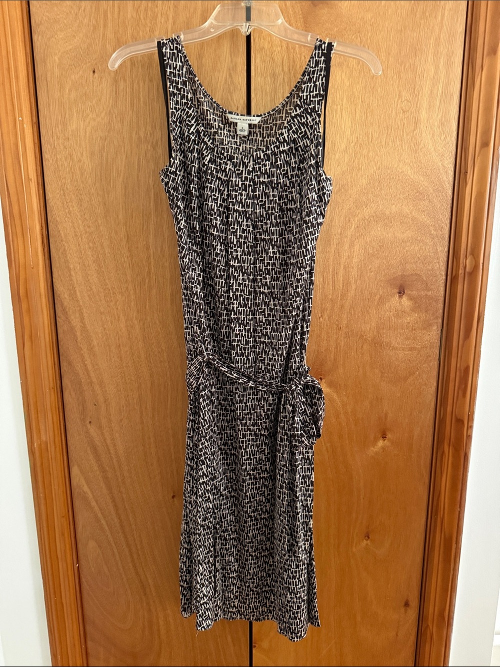 Banana Republic Sleeveless Brown & White Patterned Tie-Waist Dress